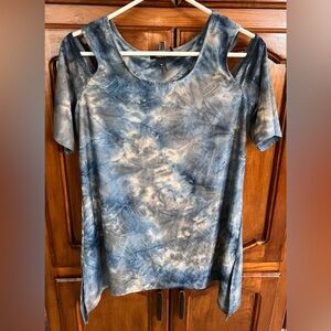 ALYX Women's Cold Shoulder Blue & Gray Tie Dye Blouse! Size Medium.